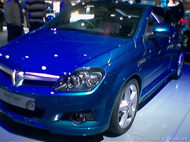 454C1586.jpg