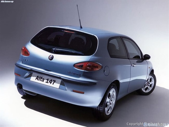 Alfa-Romeo-147---02.jpg