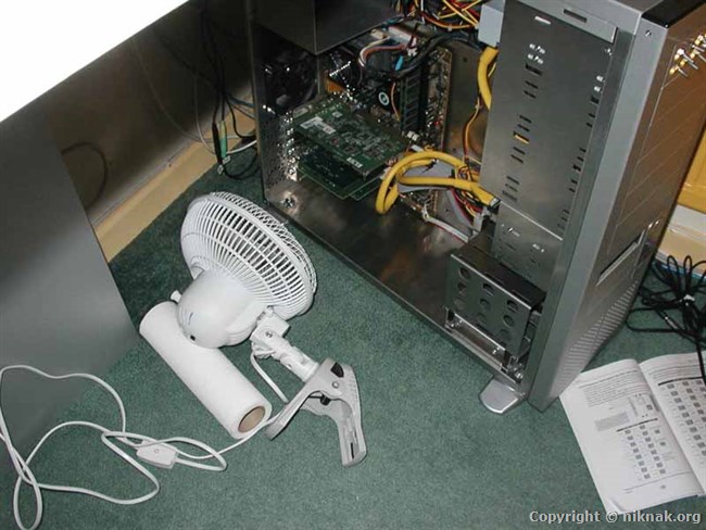 big-ass_desktop-fan.jpg