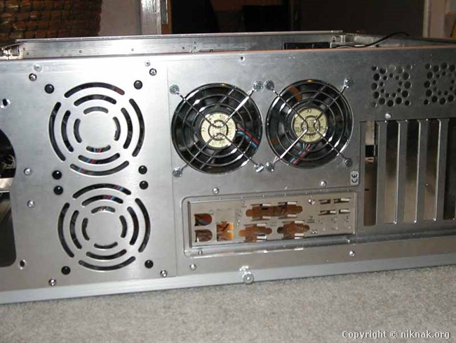 rear_fan_grills_pt1.jpg